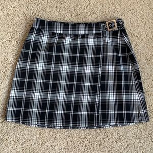 BRANDY MELVILLE John Galt | emerson plaid skirt